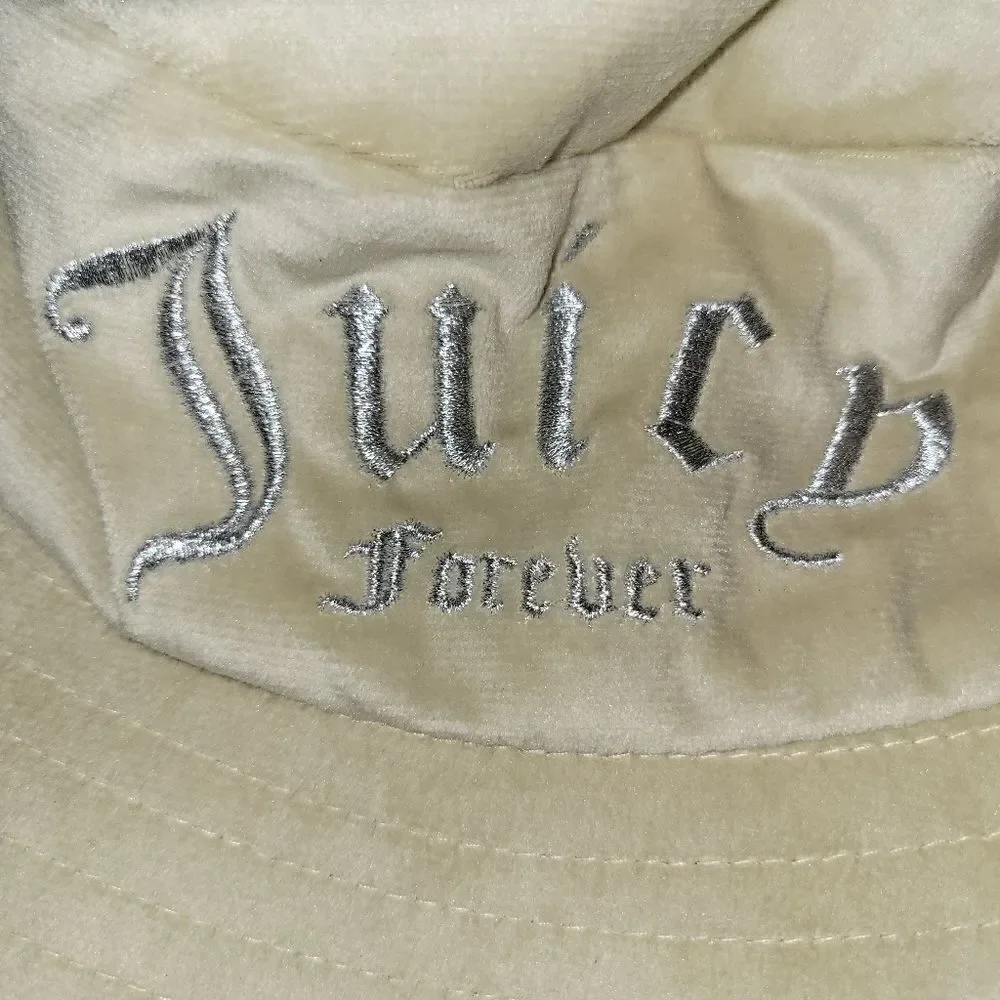 NWOT Juicy Couture X Forever 21 Velour Bucket Hat Beige